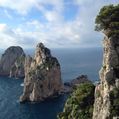 卡普里奇岩 (Faraglioni di Capri）
