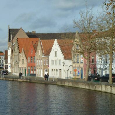 A passeggio lungo i canali e nel centro storico di Bruges