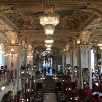 纽约咖啡馆 (New York Cafè)