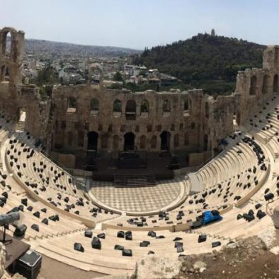 西罗的·阿提库是剧场 (Ωδείο Ηρώδου του Αττικού)