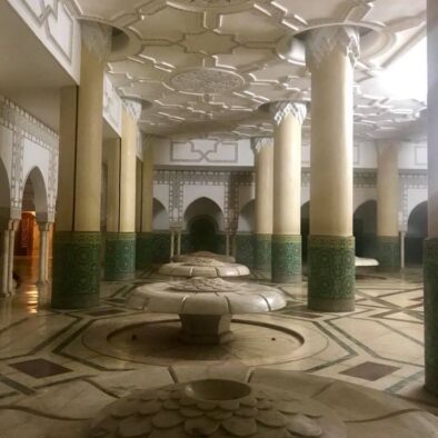 La Moschea di Hassan II (مسجد الحسن الثاني‎), inaugurata nel 1993