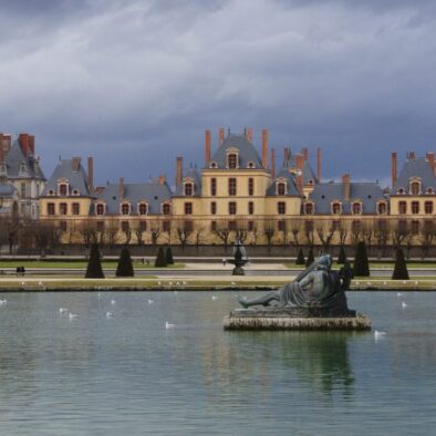 Il Castello di Fontainebleau (Château Royal de Fontainebleau), costruito tra il XII ed il XIII secolo