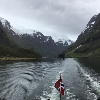 In navigazione sul Nærøyfjord
