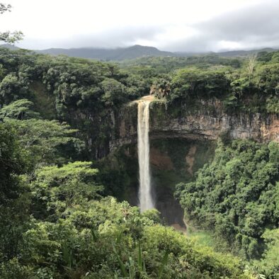 夏玛尔瀑布 (La cascade de Chamarel)