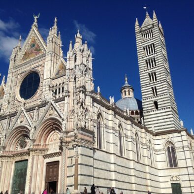 La cattedrale metropolitana di Santa Maria Assunta, completata attorno al 1370