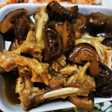 Tasting local food
