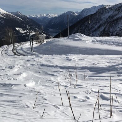 la stazione Alp Grüm della Ferrovia Retica, a 2091 metri di altitudine