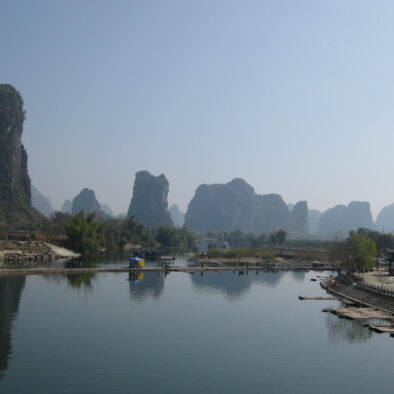 Escursione in chiatta sul fiume Li Jiang (漓江)