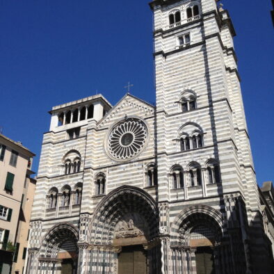 La cattedrale di San Lorenzo a Genova, consacrata al santo nel 1118