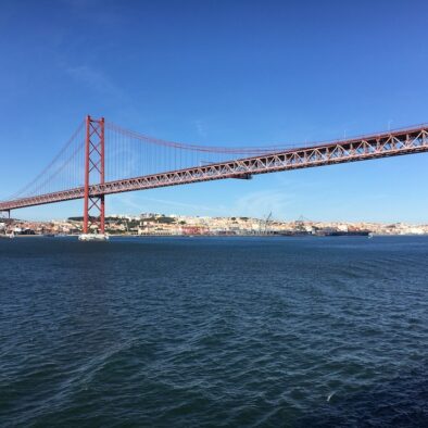 Il ponte 25 de Abril, completato nel 1966