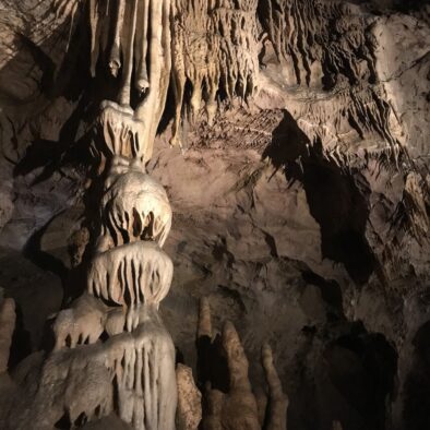 圣斯蒂芬滴水洞 (St. Stephen Dripstone Cave)
