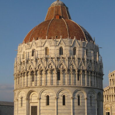 Il Battistero di San Giovanni, completato nel XIV secolo