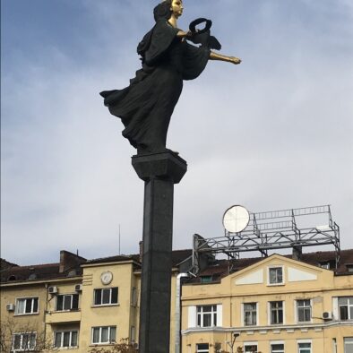 La statua di Santa Sofia, eretta nel 2000