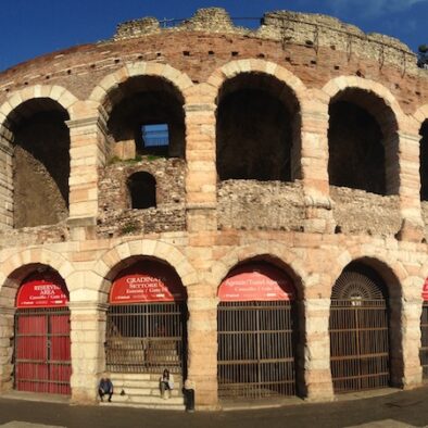 维罗纳圆形竞技场 (Arena di Verona）