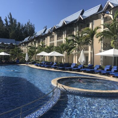 弗利康弗拉克的珍珠海滩度假村 (Pearle Beach Resort & Spa)