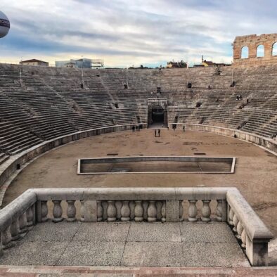 维罗纳圆形竞技场 (Arena di Verona）