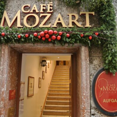 Il Café Mozart, fondato nel 1922
