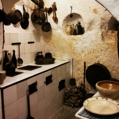 Storica Casa Grotta di Vico Solitario